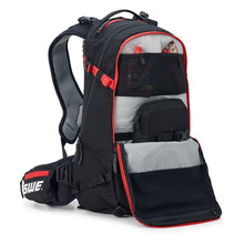 Load image into Gallery viewer, USWE CORE 3.0L ELITE DAYPACK RED PLUG-N-PLAY TUBE