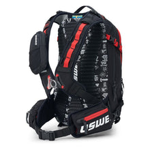 Load image into Gallery viewer, USWE CORE 3.0L ELITE DAYPACK RED PLUG-N-PLAY TUBE